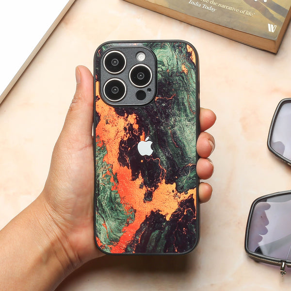 Green Golden elegance marble metal back case for Apple Iphone 16 Pro