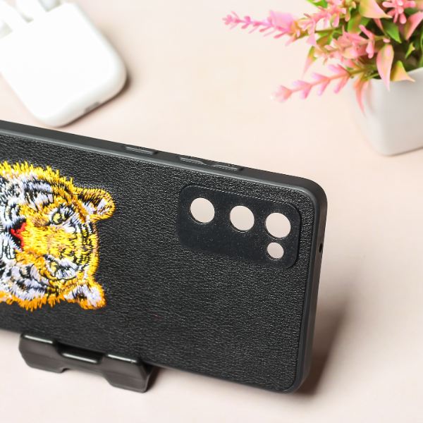 Black Leather Yellow Lion Camera Ornamented for Samsung S20 FE