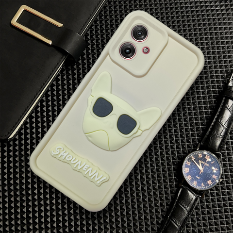 Cream SHOUNENN BULLDOG Silicone case for Motorola G64