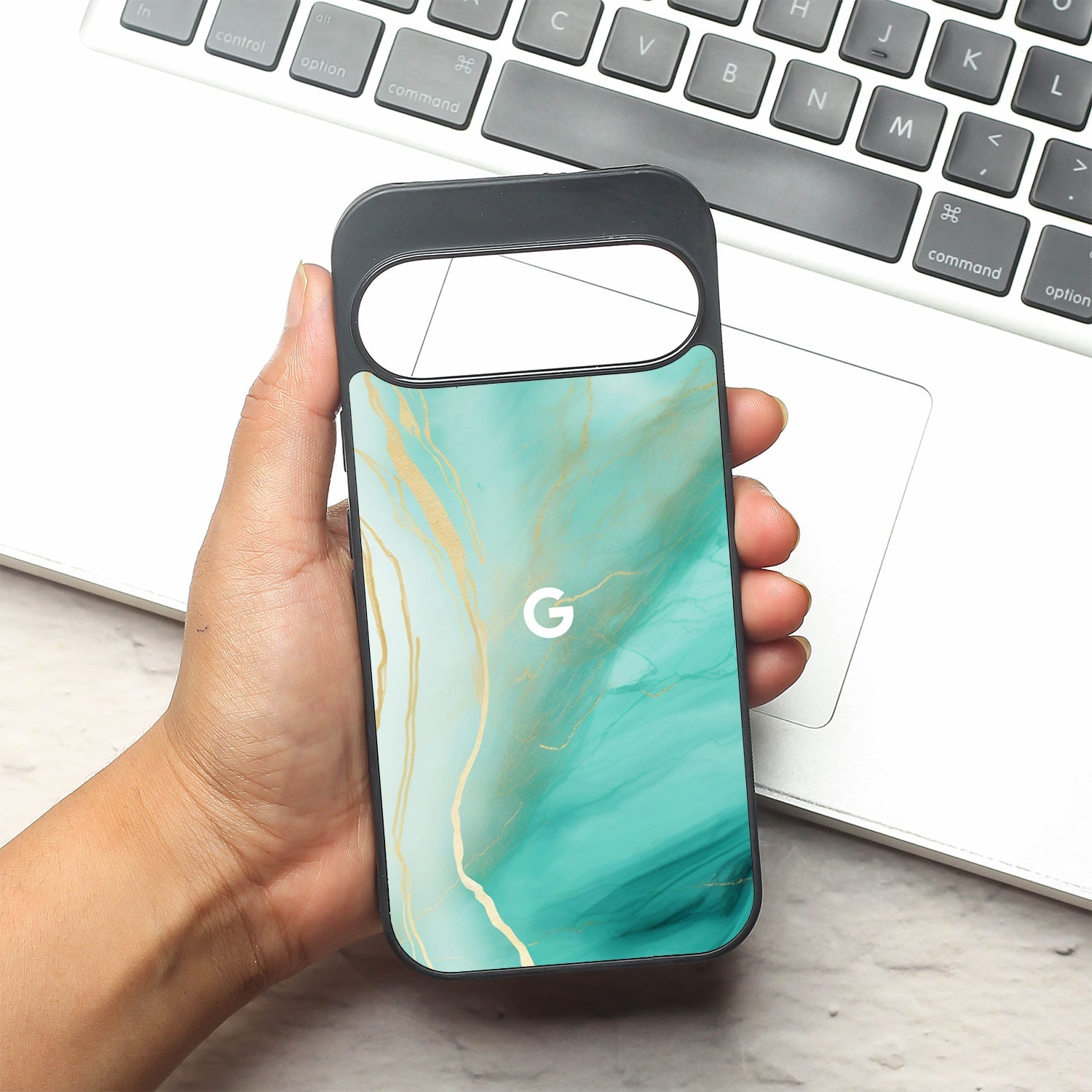 Green Luxe Marble metal back case for Google Pixel 9