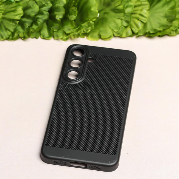BREATHING BLACK Silicone Case for Samsung S24 - The Hatke