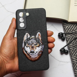 Black Leather Brown Fox Camera Ornamented for Samsung S22 - The Hatke