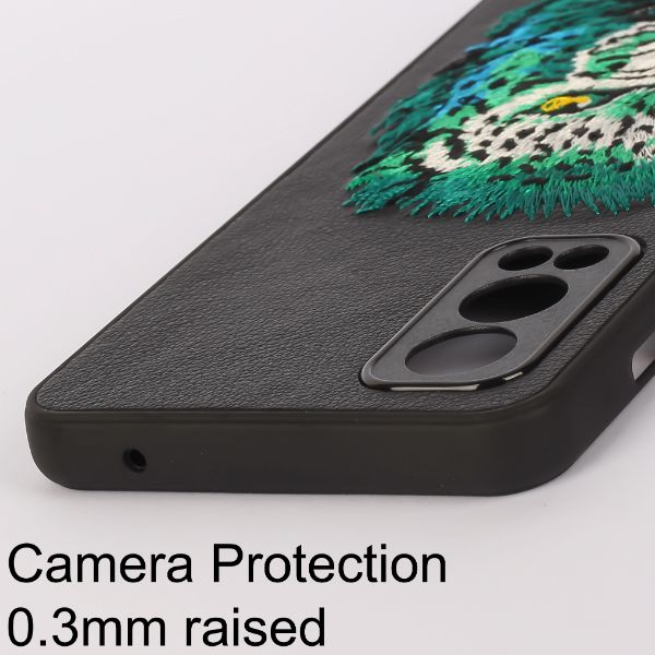 Black Leather Green Lion Camera Ornamented for Oneplus Nord 2 - The Hatke