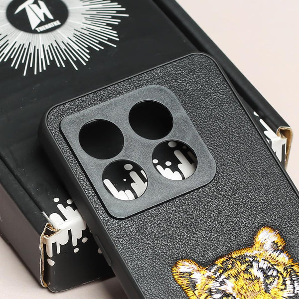 Black Leather Yellow Lion Camera Ornamented for Oneplus 10T - The Hatke
