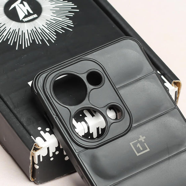 Black Wave Case for Oneplus Nord 3 - The Hatke