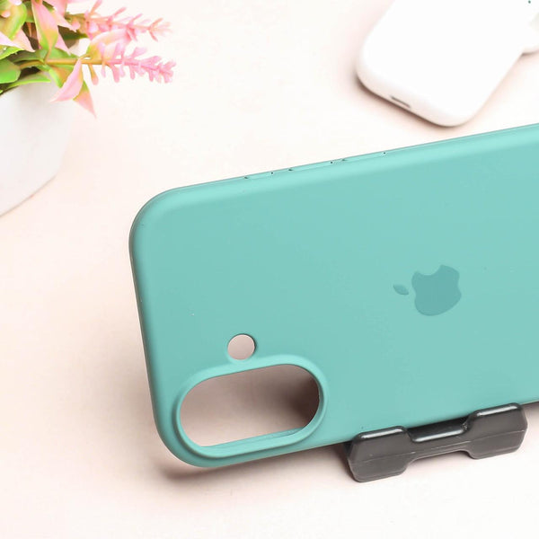 Green Original Silicone case for Apple iphone 16