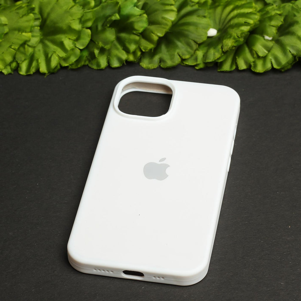 White Original Silicone case for Apple iphone 14 Plus – The Hatke