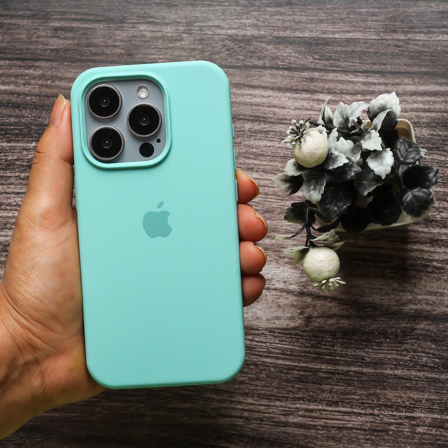 Sea Green Original Silicone case for Apple iphone 15 Pro