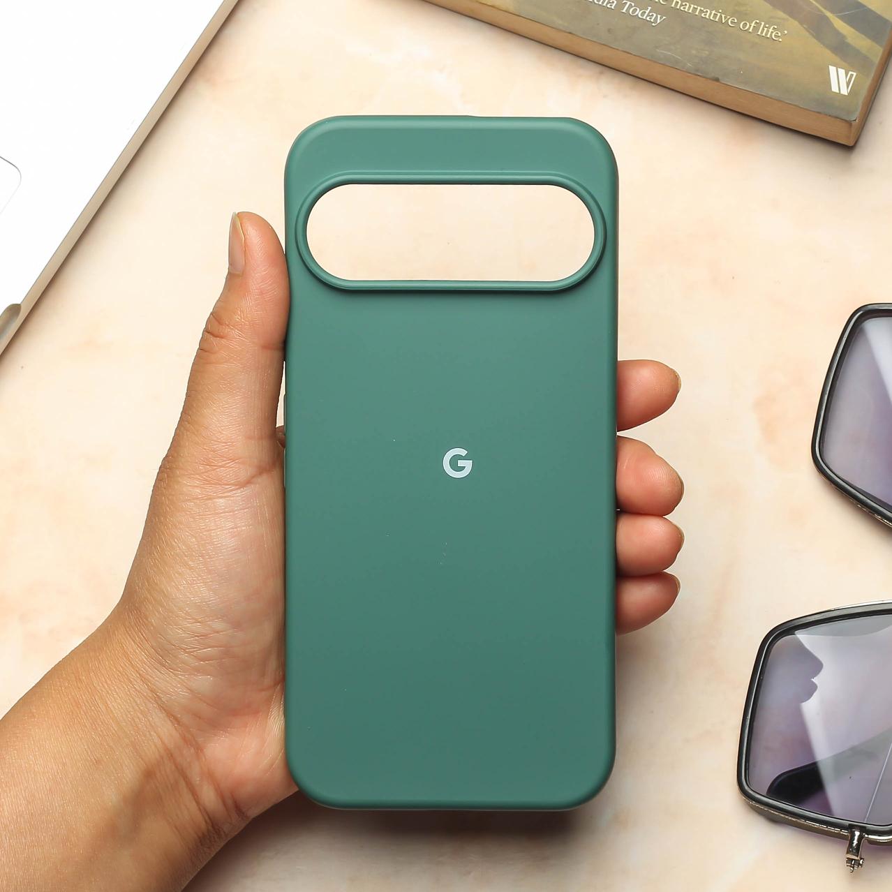 Green Original Silicone case for Google Pixel 9 Pro