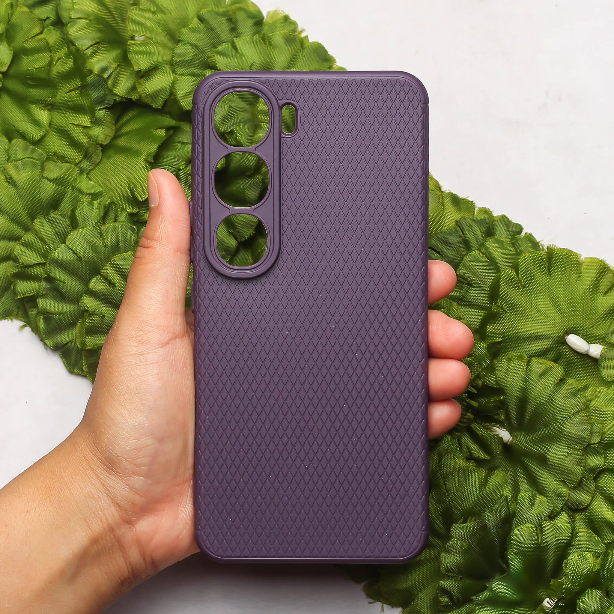 Deep Purple Line Wave Silicone Case for Vivo Y300