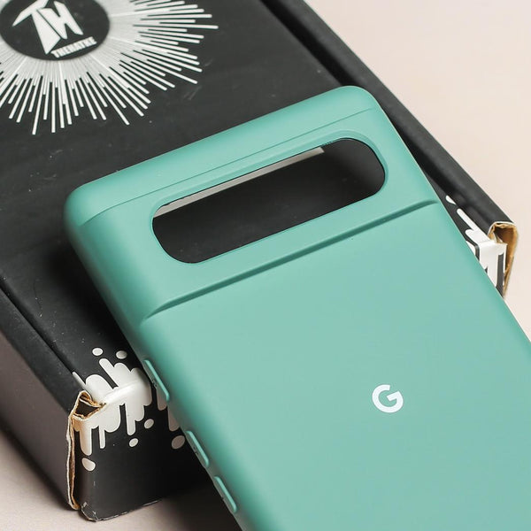 Green Original Silicone case for Google Pixel 6