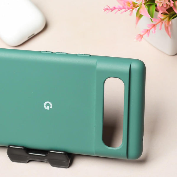 Green Original Silicone case for Google Pixel 6