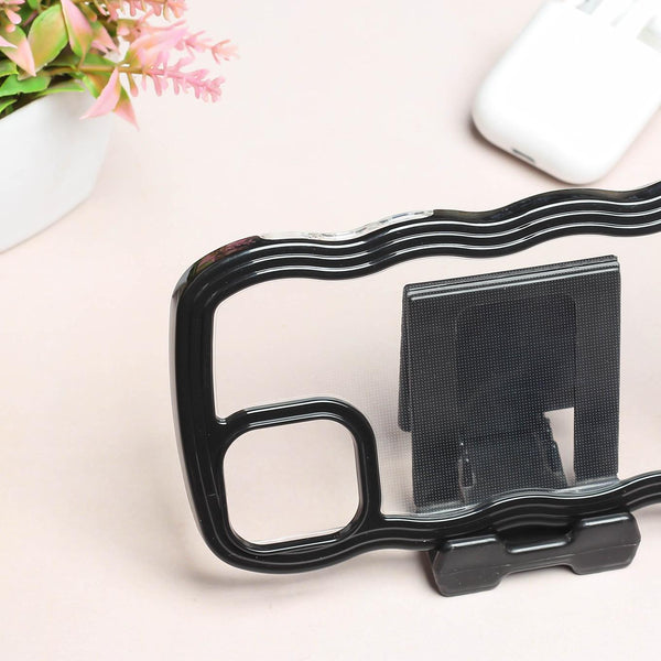 Black Zig Zag Frame  Silicon Case for Apple Iphone 16 Pro