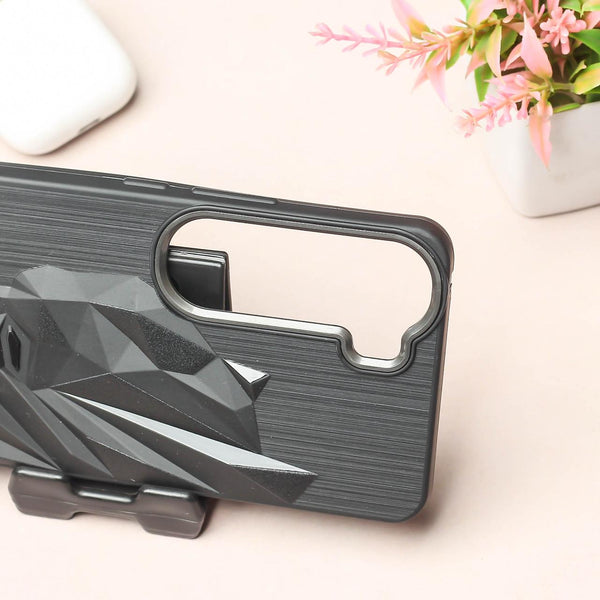 Superhero Engraved logo silicon Case for Vivo Y300