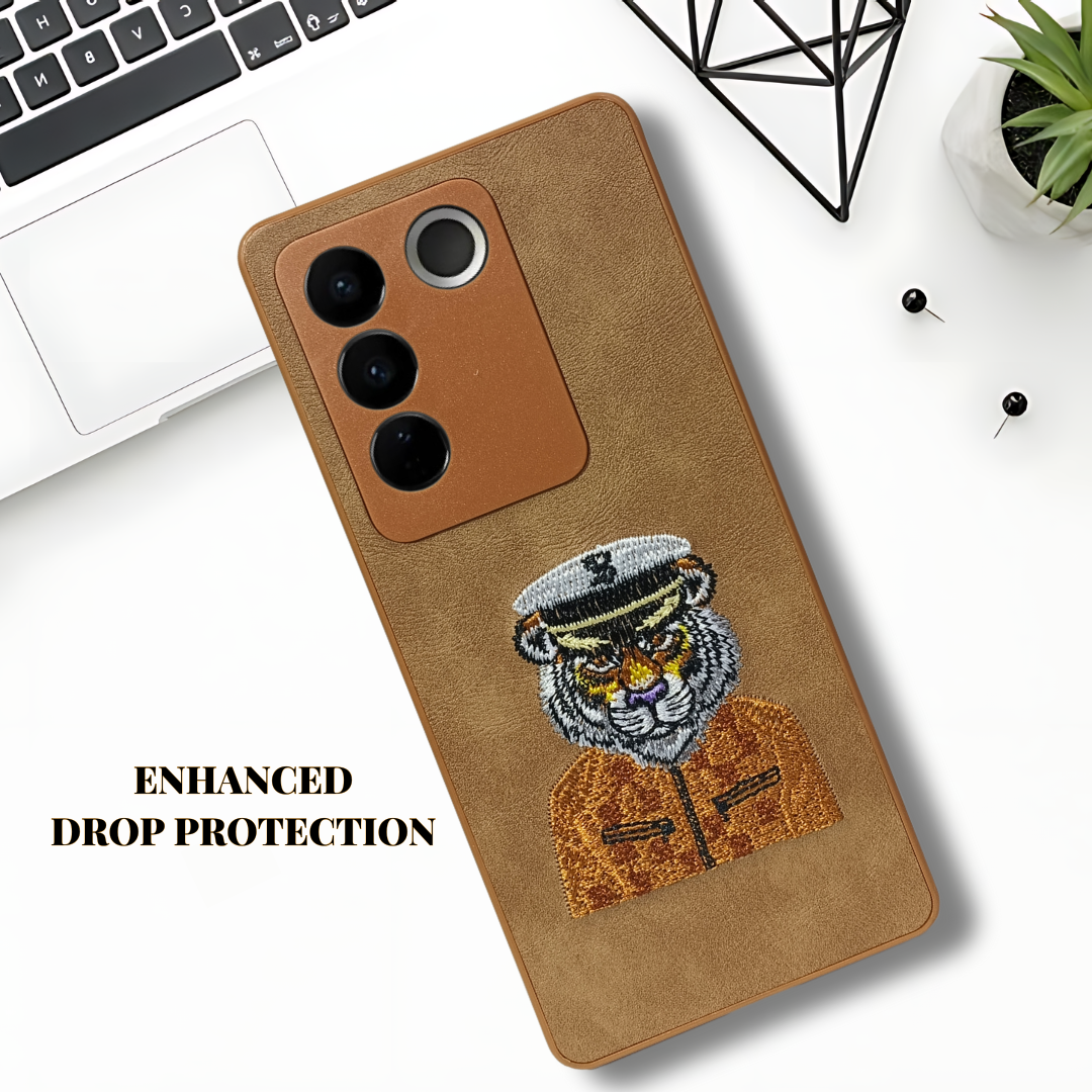 Brown Leather Captain Lion Camera Ornamented for Vivo V27