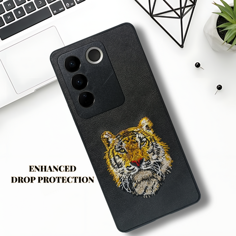 Black Leather Yellow Lion Camera Ornamented for Vivo V27
