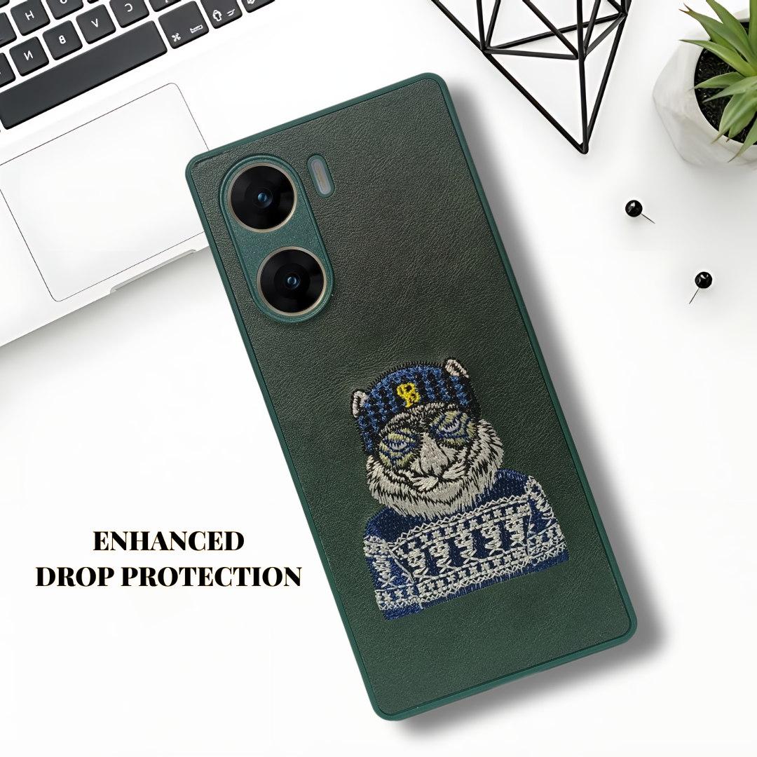 Green Leather Blue Sweater Lion Camera Ornamented for Vivo V29E