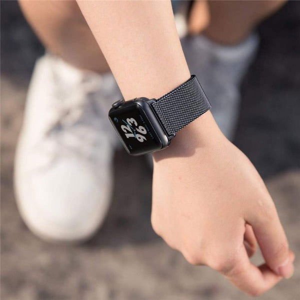Black Chain Strap For Apple Watch Series 5 (42mm/44mm/45mm/46mm/49mm) - The Hatke