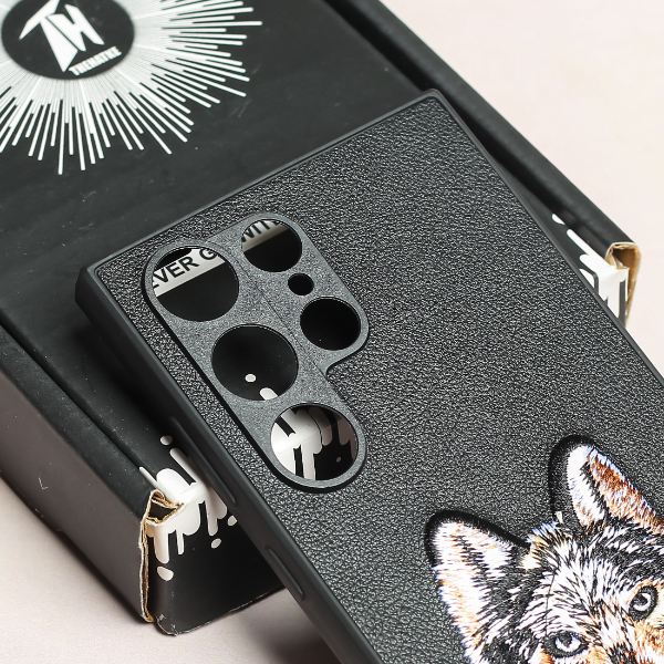 Black Leather Brown Fox Camera Ornamented for Samsung S23 Ultra - The Hatke