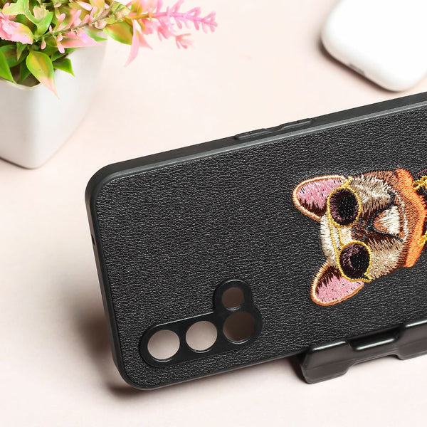 Black Leather Bulldog Ornamented for Oneplus Nord CE - The Hatke