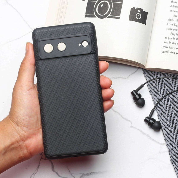Black Line Wave Silicone Case for Google Pixel 7 - The Hatke