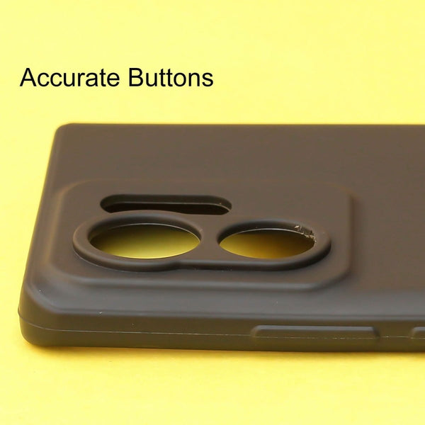 Black Silicone case for Motorola Edge 40 - The Hatke