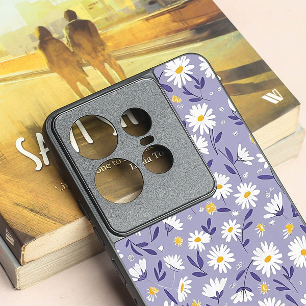 Lavender Daisies metal back case for Motorola Edge 50 Pro