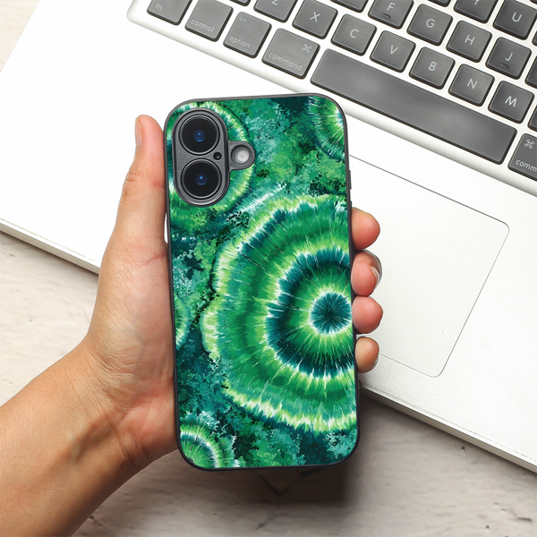 Emerald MB Case for Apple Iphone 16