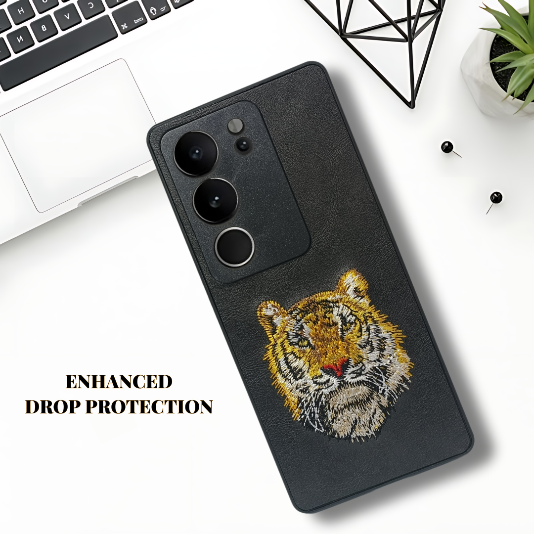 Black Leather Yellow Lion Camera Ornamented for Vivo V29