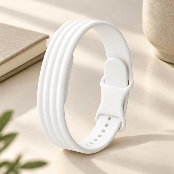 White Lining Silicone Strap For Google Fitbit Air - The Hatke