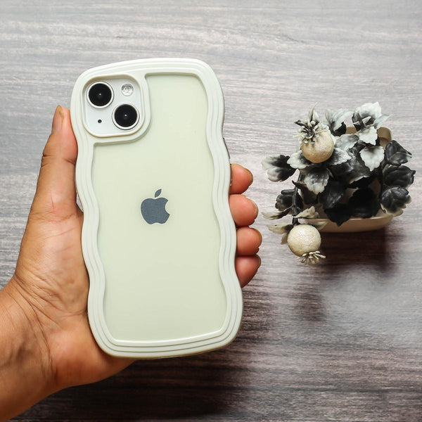 White Zig Zag Frame Silicon Case for Apple Iphone 15 - The Hatke