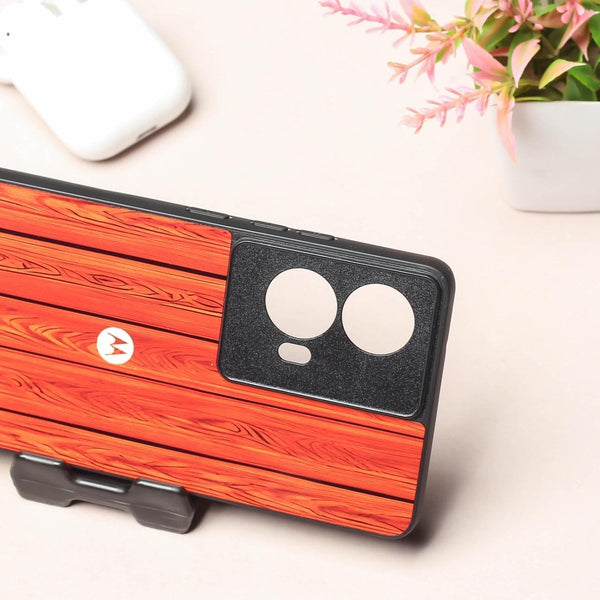 WoodCraft Touch MB Case for Motorola G85 - The Hatke